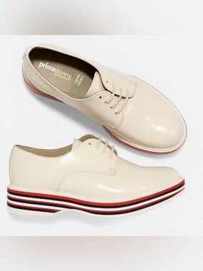 PrimaDonna | Off White Oxfords Leather Loafers with Striped Sole